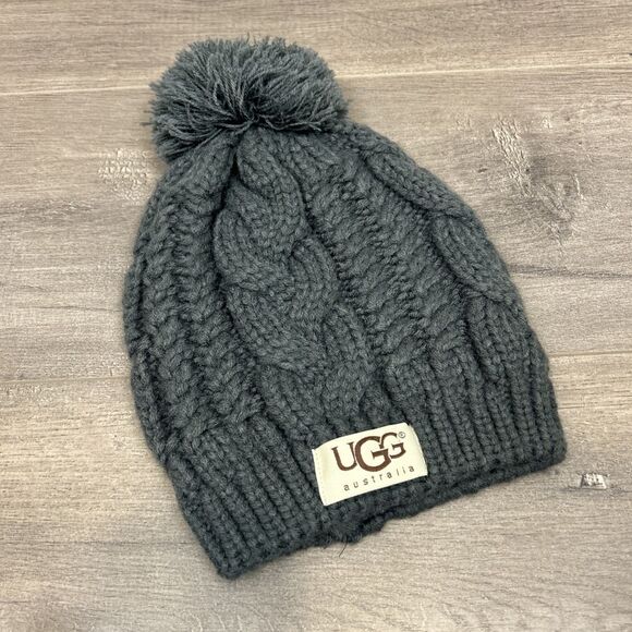 UGG Australia Cable Knit Beanie Light Gray One‎ Size Fits All - Picture 1 of 3